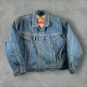 Vintage Levi’s Denim Jacket Mens Medium Blue Hudson Bay Flannel Lined Trucker‎
